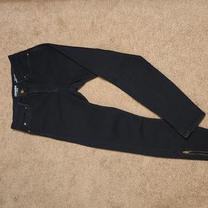 Levi's Denizen High-Rise Ankle Skinny jeans, size 2